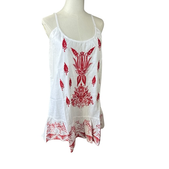 Boemo NWT White& Red embroidered the Aphrodite Mini Dress - Picture 3 of 13